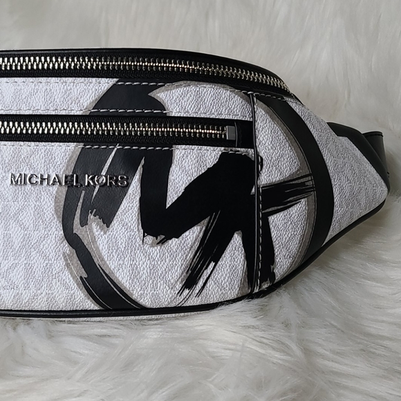 NWT MICHAEL KORS MOTT BRT WHITE MED WAISTPACK BAG - Picture 3 of 9